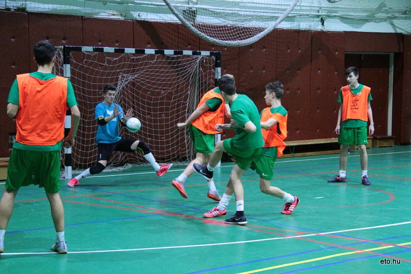 Csapatépítő tréning az U15-ös futsalosoknál!