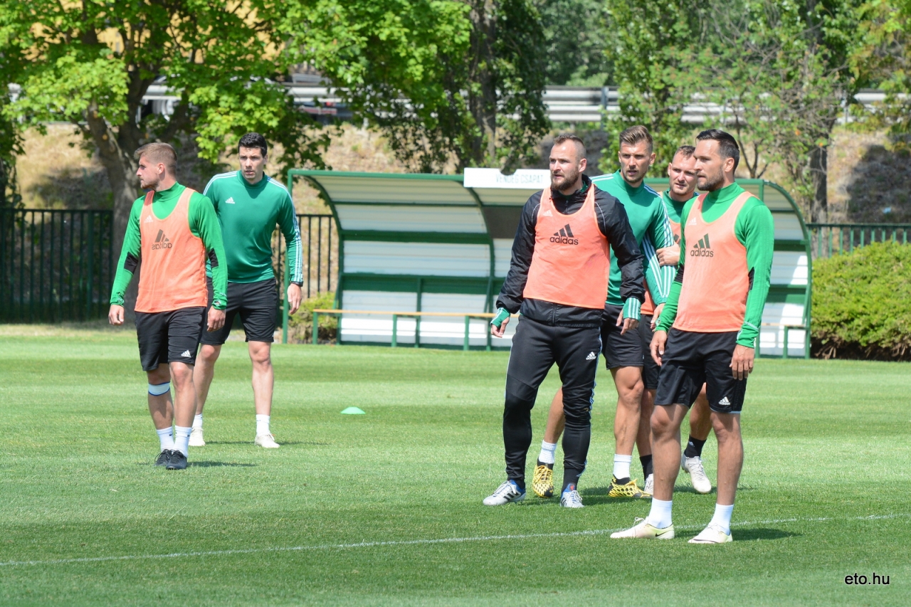 Közös edzések heti négyszer