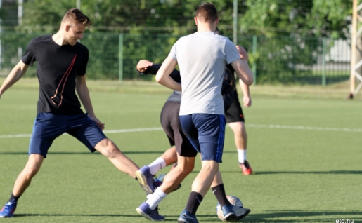 Szurkolói foci a Kihívás Napján 