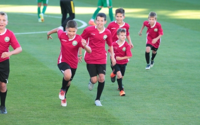 A jelen és a jövő együtt vonul be a Stadionba!
