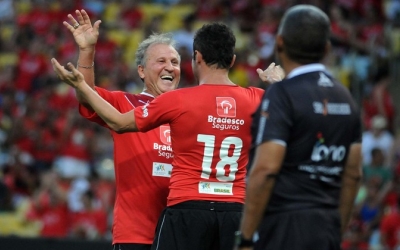 A kapus csak nézte – Falcao most nagypályán varázsolt!