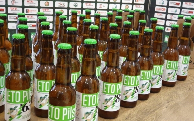 A Vaskakas kifőzte: itt az ETO Pils!