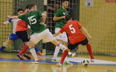 Egyetlen meccsre a bajnoki címtől!