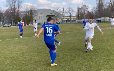 Fejesgólokkal döntött a bajnokesélyes 