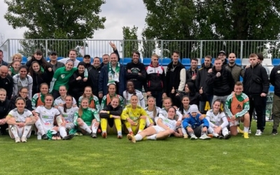 Fél lábbal a döntőben!