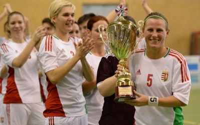 Futsal: Tornagyőzelem és második hely Csehországban