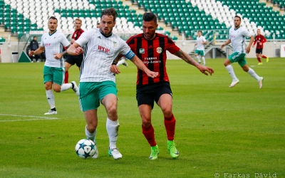 Javuló játékkal döntetlen