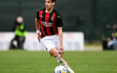 Kerkez Milos bemutatkozott, majd duplázott a Milanban – Nemzeti Sport lapszemle