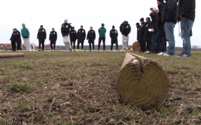 Pusztaolimpia beszámoló: zsákban futás