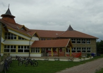 Szerb kapcsolat