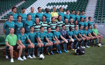 Szokatlan felállásban
