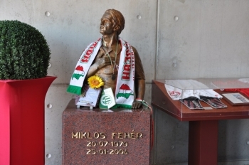 Tisztelgés Fehér Miklós emléke előtt