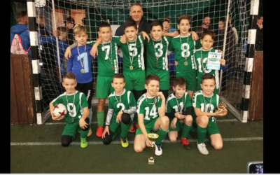U11: Arany mesterhármas!