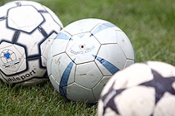 U17: Paksi pontok 