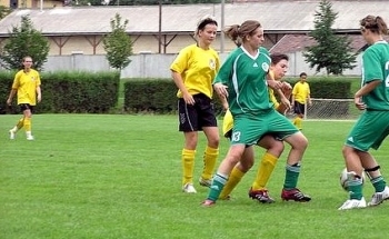 U17 lány: Féltucat gól Pécsen