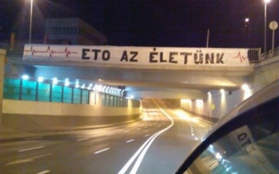 Vasárnap 16.30-kor a PFLA ellen