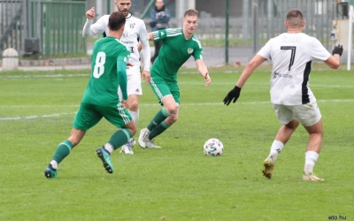 Vereség emelt fővel