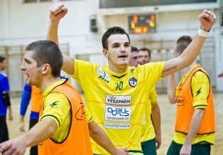 Veszprém-ETO rangadó az M4-en